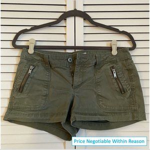 Old Navy Green Twill Cargo Shorts